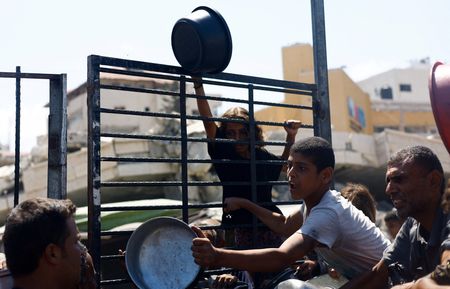 tagreuters.com2025binary_LYNXMPEL7R0HF-VIEWIMAGE