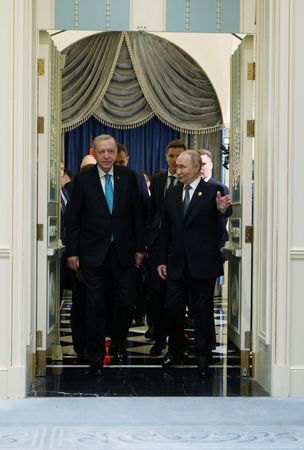 tagreuters.com2025binary_LYNXMPEL800SF-VIEWIMAGE