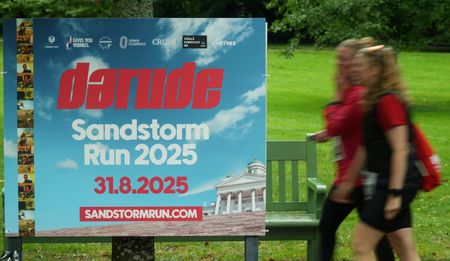 tagreuters.com2025binary_LYNXMPEL800X4-VIEWIMAGE