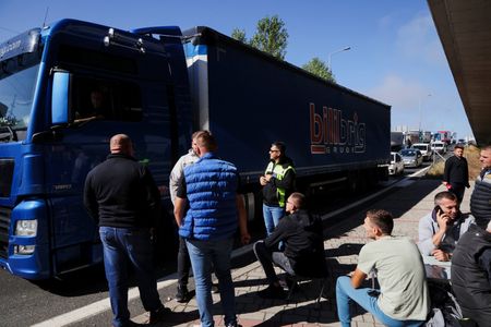 tagreuters.com2025binary_LYNXMPEL800XS-VIEWIMAGE