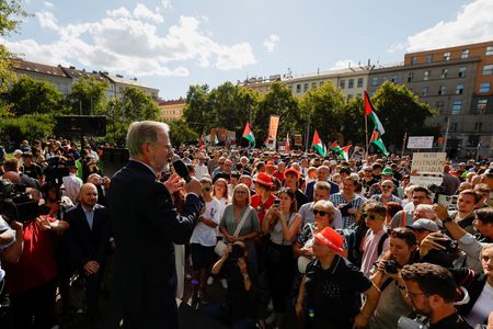 tagreuters.com2025binary_LYNXMPEL82119-VIEWIMAGE