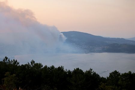 tagreuters.com2025binary_LYNXMPEL8303O-VIEWIMAGE