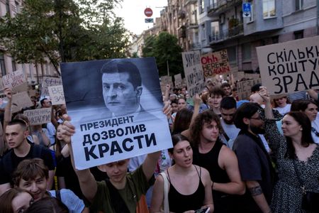 tagreuters.com2025binary_LYNXMPEL830J4-VIEWIMAGE