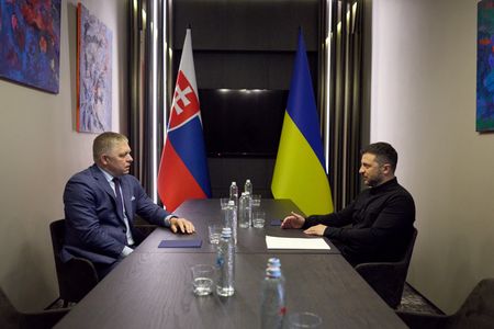 tagreuters.com2025binary_LYNXMPEL840S4-VIEWIMAGE