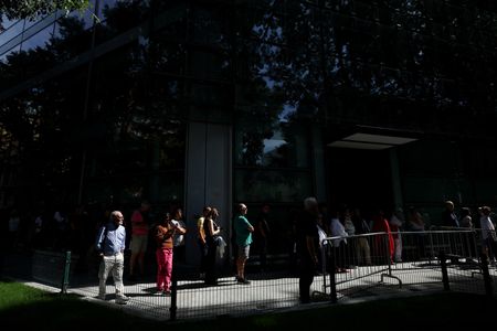 tagreuters.com2025binary_LYNXMPEL8505T-VIEWIMAGE