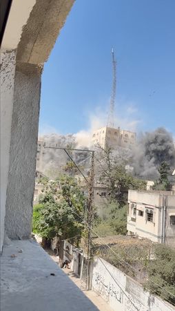 tagreuters.com2025binary_LYNXMPEL85071-VIEWIMAGE