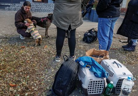 tagreuters.com2025binary_LYNXMPEL9L0DB-VIEWIMAGE