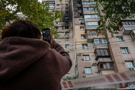 tagreuters.com2025binary_LYNXMPEL9L0DC-VIEWIMAGE