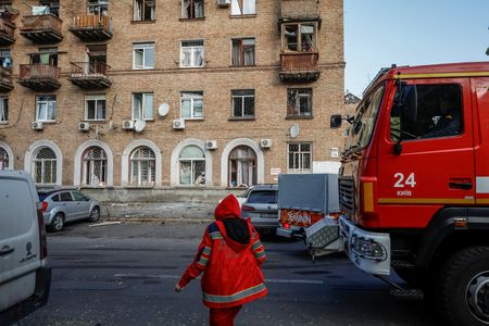 tagreuters.com2025binary_LYNXMPEL9L0DF-VIEWIMAGE