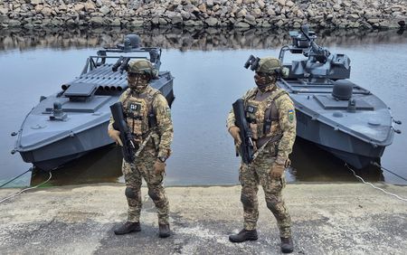 tagreuters.com2025binary_LYNXMPEL9L0HC-VIEWIMAGE