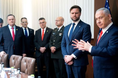 tagreuters.com2025binary_LYNXMPEL9L0JO-VIEWIMAGE