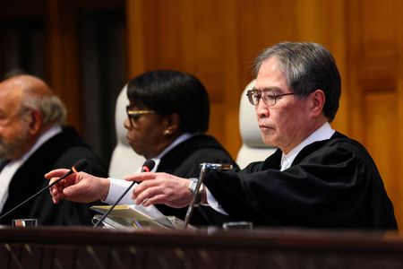 tagreuters.com2025binary_LYNXMPEL9L0PE-VIEWIMAGE