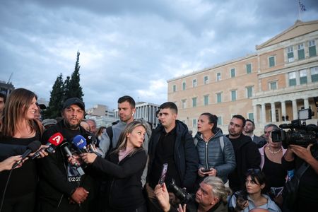 tagreuters.com2025binary_LYNXMPEL9L0W8-VIEWIMAGE