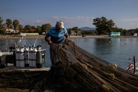 tagreuters.com2025binary_LYNXMPEL9M0HB-VIEWIMAGE