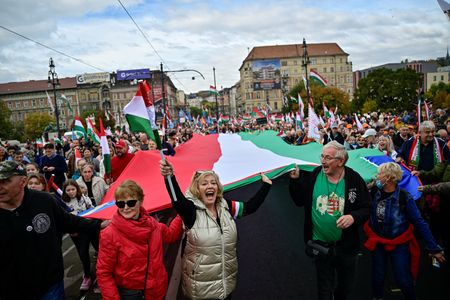 tagreuters.com2025binary_LYNXMPEL9M0JW-VIEWIMAGE