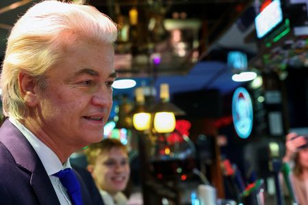 tagreuters.com2025binary_LYNXMPEL9O09V-VIEWIMAGE