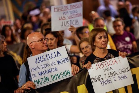 tagreuters.com2025binary_LYNXMPEL9O0C9-VIEWIMAGE