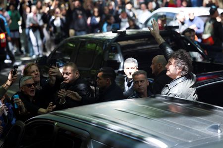 tagreuters.com2025binary_LYNXMPEL9Q09W-VIEWIMAGE