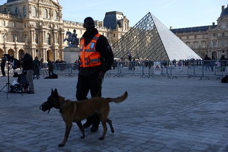 tagreuters.com2025binary_LYNXMPEL9T0HN-VIEWIMAGE