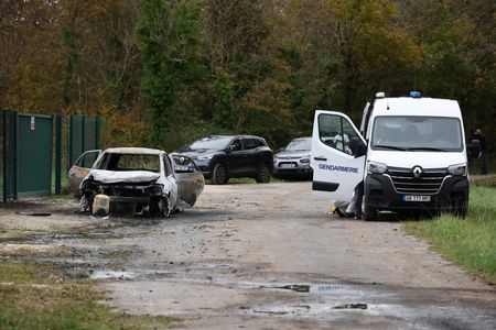 tagreuters.com2025binary_LYNXMPELA40SS-VIEWIMAGE