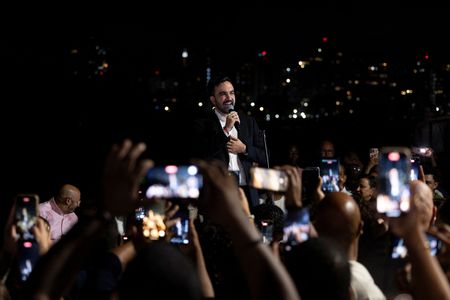 tagreuters.com2025binary_LYNXMPELA807N-VIEWIMAGE