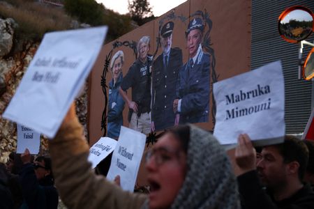 tagreuters.com2025binary_LYNXMPELAC0SA-VIEWIMAGE