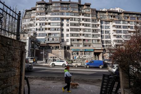 tagreuters.com2025binary_LYNXMPELAD0FZ-VIEWIMAGE