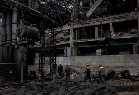 tagreuters.com2025binary_LYNXMPELAD0O0-VIEWIMAGE