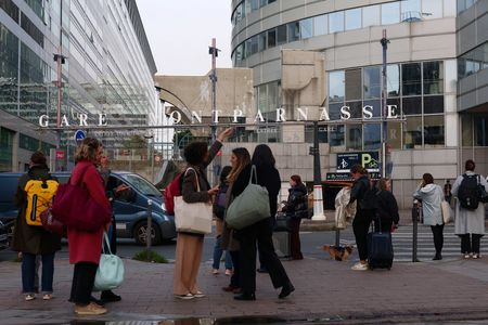 tagreuters.com2025binary_LYNXMPELAD0S7-VIEWIMAGE