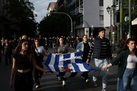 tagreuters.com2025binary_LYNXMPELAG0TX-VIEWIMAGE