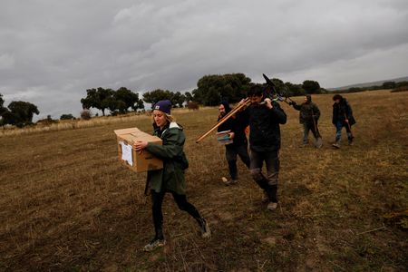 tagreuters.com2025binary_LYNXMPELAJ0LF-VIEWIMAGE