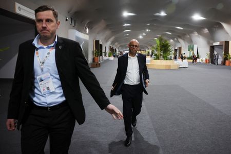 tagreuters.com2025binary_LYNXMPELAL076-VIEWIMAGE