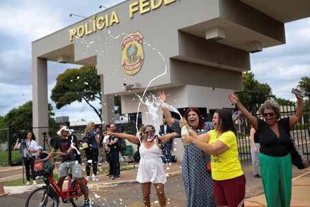 tagreuters.com2025binary_LYNXMPELAM00Q-VIEWIMAGE