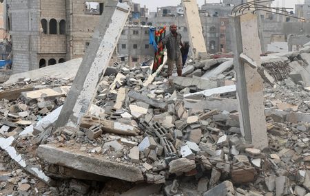 tagreuters.com2025binary_LYNXMPELAN0US-VIEWIMAGE