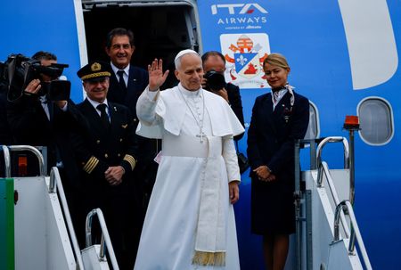 tagreuters.com2025binary_LYNXMPELAT05S-VIEWIMAGE