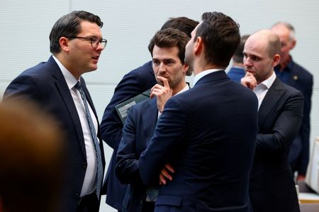 tagreuters.com2025binary_LYNXMPELB10YO-VIEWIMAGE