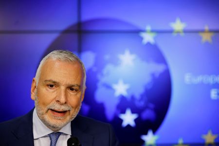 tagreuters.com2025binary_LYNXMPELB1106-VIEWIMAGE