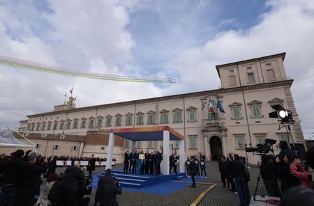 tagreuters.com2025binary_LYNXMPELB40O3-VIEWIMAGE