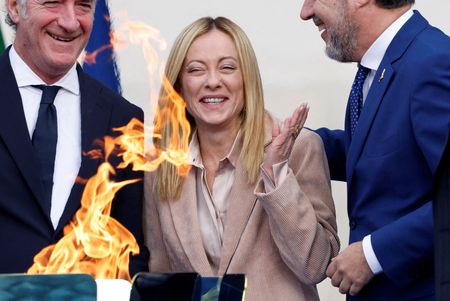 tagreuters.com2025binary_LYNXMPELB40O5-VIEWIMAGE