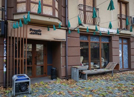 tagreuters.com2025binary_LYNXMPELB80AY-VIEWIMAGE