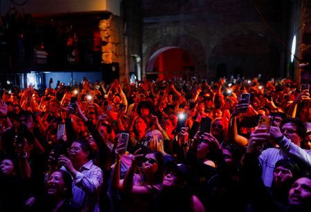 tagreuters.com2025binary_LYNXMPELBF0Q7-VIEWIMAGE