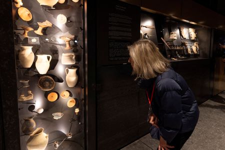 tagreuters.com2025binary_LYNXMPELBF0YB-VIEWIMAGE