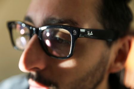 tagreuters.com2025binary_LYNXMPELBG0HY-VIEWIMAGE