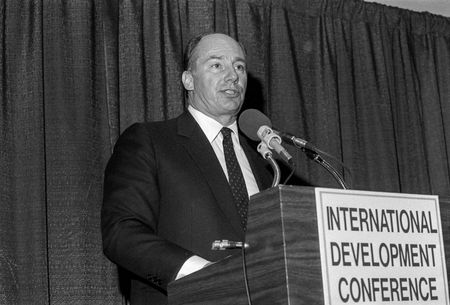 tagreuters.com2025binary_LYNXMPELBI09O-VIEWIMAGE