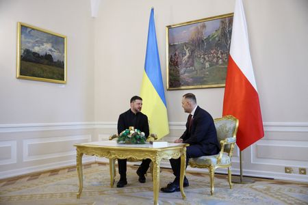 tagreuters.com2025binary_LYNXMPELBI0RF-VIEWIMAGE