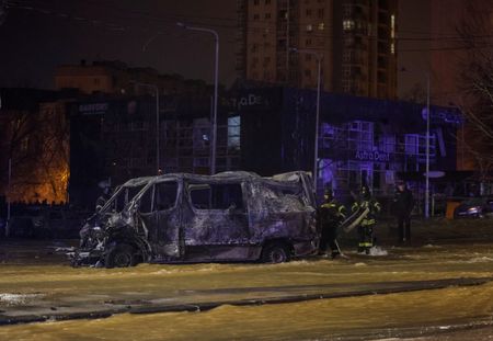 tagreuters.com2025binary_LYNXNPEL0H02M-VIEWIMAGE