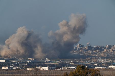 tagreuters.com2025binary_LYNXNPEL0H0A9-VIEWIMAGE