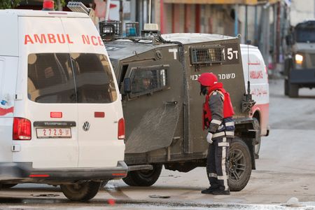 tagreuters.com2025binary_LYNXNPEL0K0P3-VIEWIMAGE