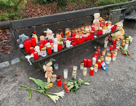 tagreuters.com2025binary_LYNXNPEL0M0CC-VIEWIMAGE