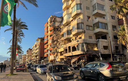 tagreuters.com2025binary_LYNXNPEL0N0T0-VIEWIMAGE